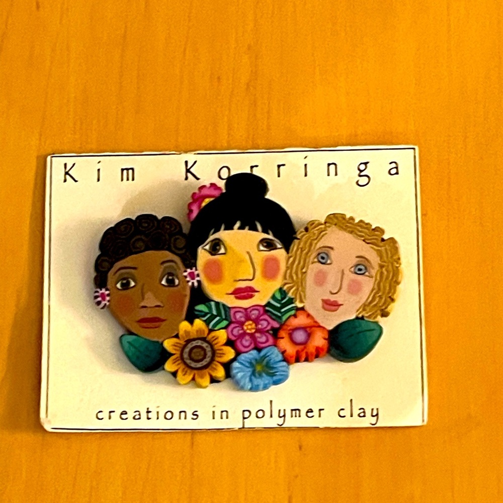 UNIQUE LAPEL PIN